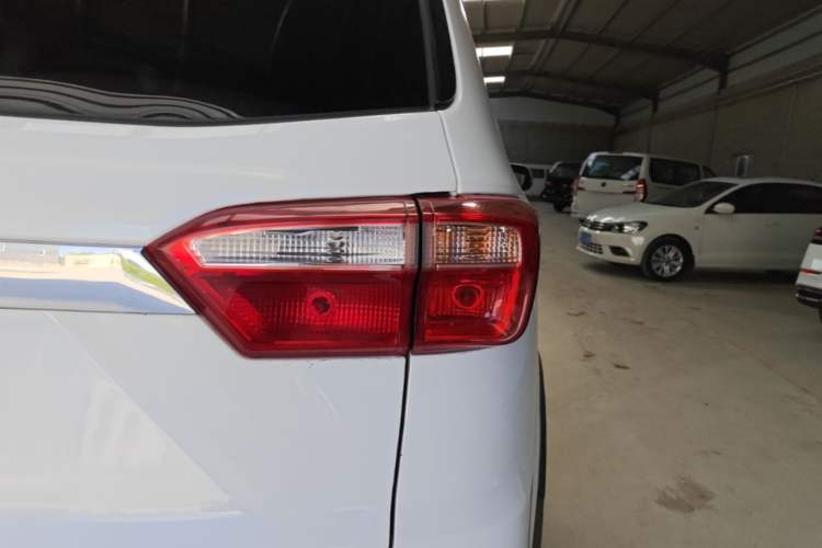Used HYOSOW S3 2016 S3L 1.5L Manual Premium Edition Right Rear Taillight
