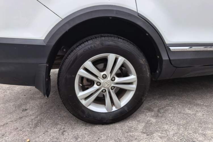 Used HYOSOW S3 2016 S3L 1.5L Manual Prestige Edition Right Rear Wheel Hub