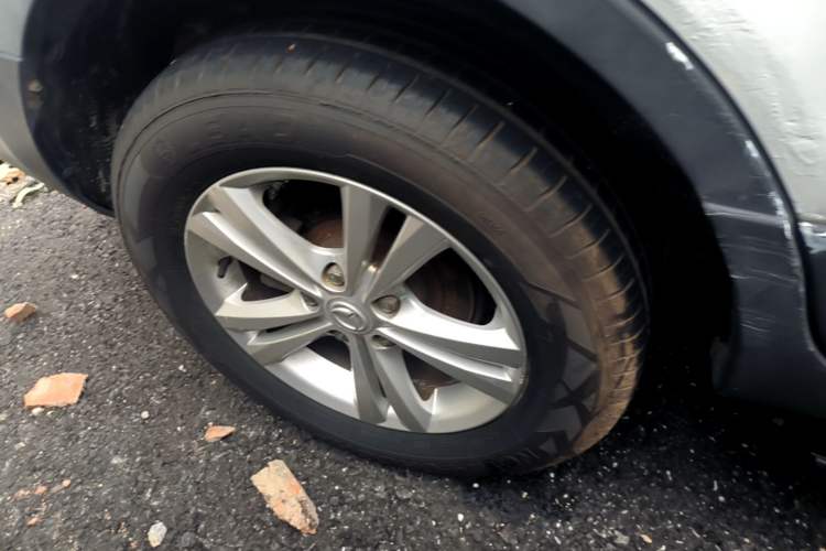 Used HYOSOW S3 2016 1.5L Manual Comfort Version China IV Emission Standard Right Rear Wheel Hub