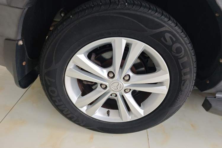Used HYOSOW S3 2016 S3L 1.5L Manual Prestige Edition Right Rear Wheel Hub
