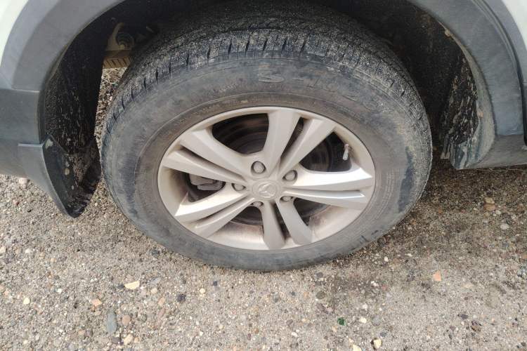 Used HYOSOW S3 2016 S3L 1.5L Manual Prestige Edition Right Rear Wheel Hub