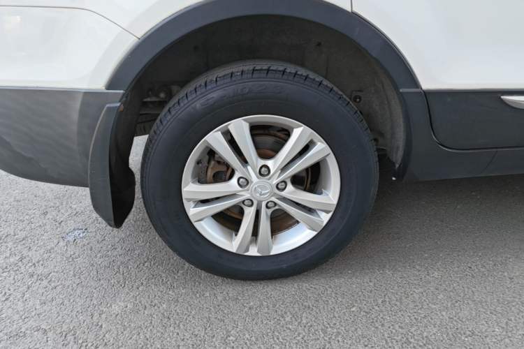 Used HYOSOW S3 2016 1.5L Manual Luxury Edition China IV Emission Standard Right Rear Wheel Hub