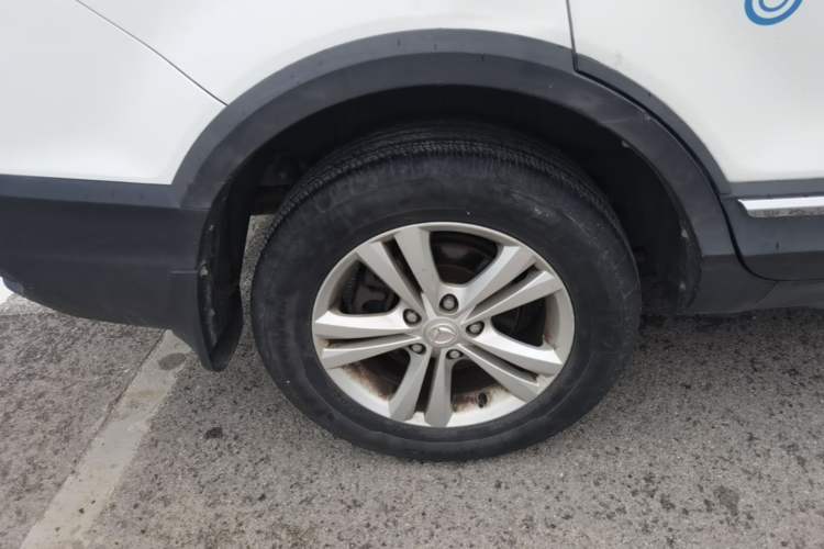 Used HYOSOW S3 2016 S3L 1.5L Manual Premium Edition Right Rear Wheel Hub