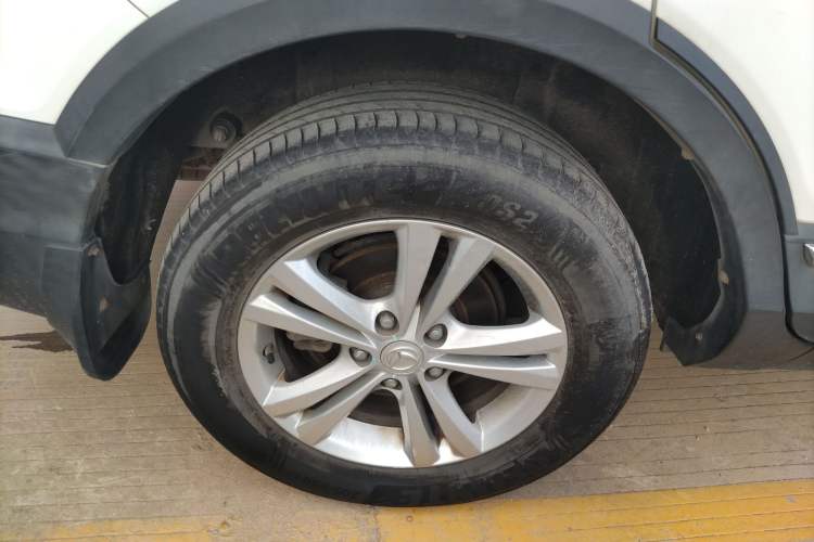 Used HYOSOW S3 2016 S3L 1.5L Manual Premium Edition Right Rear Wheel Hub