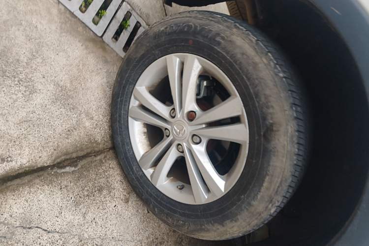 Used HYOSOW S3 2016 1.5L Manual Comfort Version China IV Emission Standard Right Rear Wheel Hub
