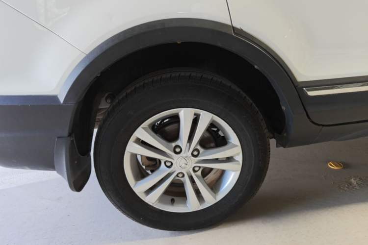 Used HYOSOW S3 2016 S3L 1.5L Manual Premium Edition Right Rear Wheel Hub