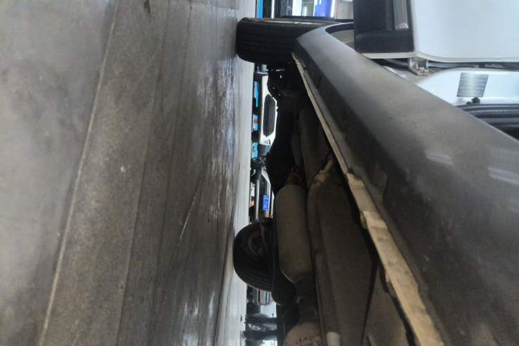 Used HYOSOW S3 2016 1.5L Manual Luxury Edition China IV Emission Standard Right Side Sill