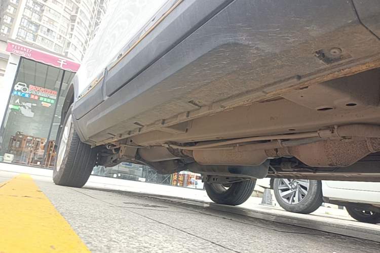 Used HYOSOW S3 2016 S3L 1.5L Manual Prestige Edition Right Side Sill