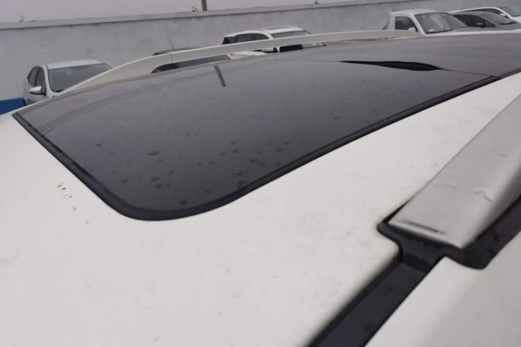 Used HYOSOW S3 2016 S3L 1.5L Manual Premium Edition Roof