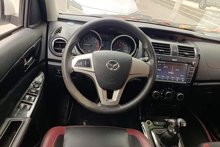 Used HYOSOW S3 2016 1.5L Manual Comfort Version China IV Emission Standard Steering Wheel