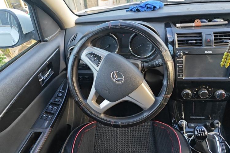 Used HYOSOW S3 2016 1.5L Manual Comfort Version China V Steering Wheel