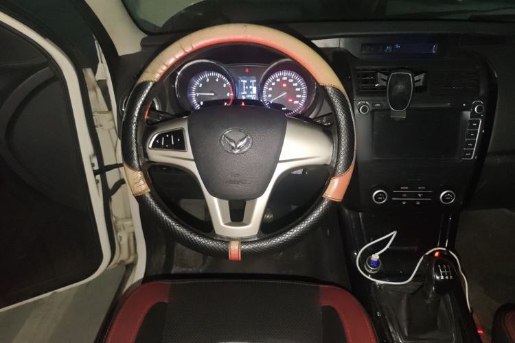 Used HYOSOW S3 2016 1.5L Manual Luxury Model China V Standard Steering Wheel