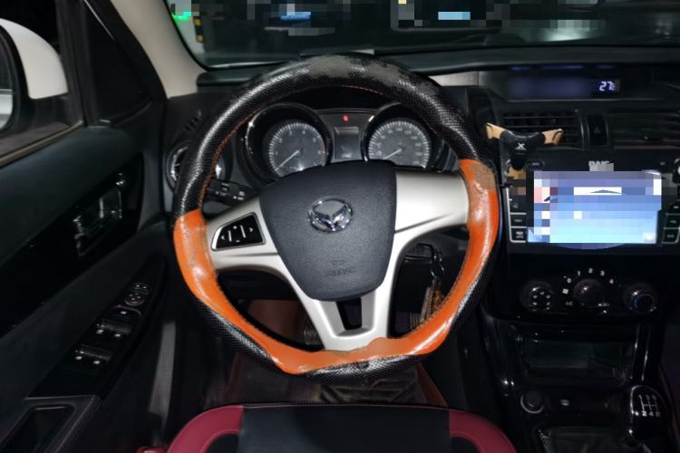 Used HYOSOW S3 2016 1.5L Manual Comfort Version China IV Emission Standard Steering Wheel