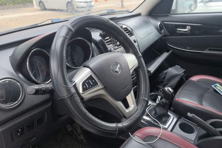 Used HYOSOW S3 2016 1.5L Manual Luxury Model China V Standard Steering Wheel