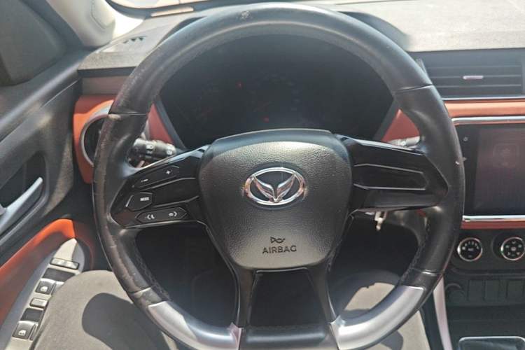 Used HYOSOW S3 2016 S3L 1.5L Manual Premium Edition Steering Wheel