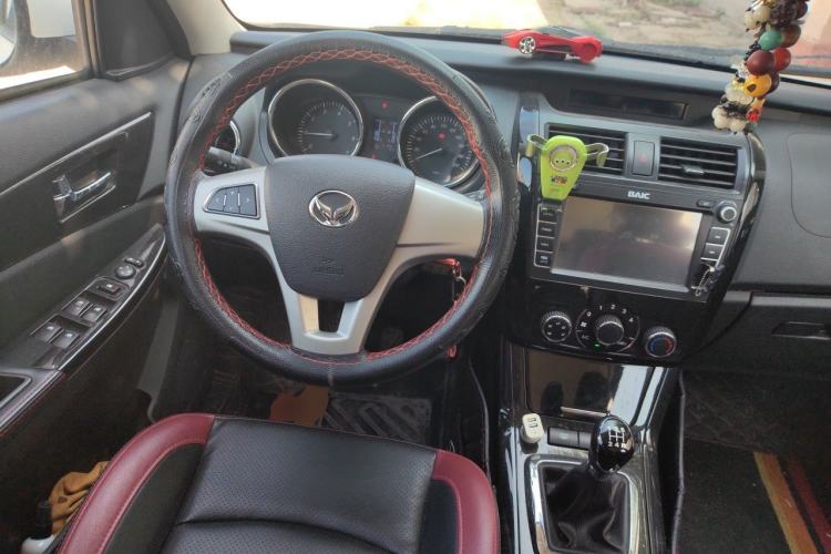 Used HYOSOW S3 2016 1.5L Manual Comfort Version China IV Emission Standard Steering Wheel