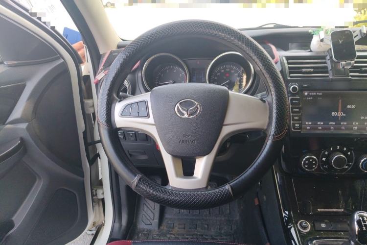 Used HYOSOW S3 2016 1.5L Manual Comfort Version China IV Emission Standard Steering Wheel