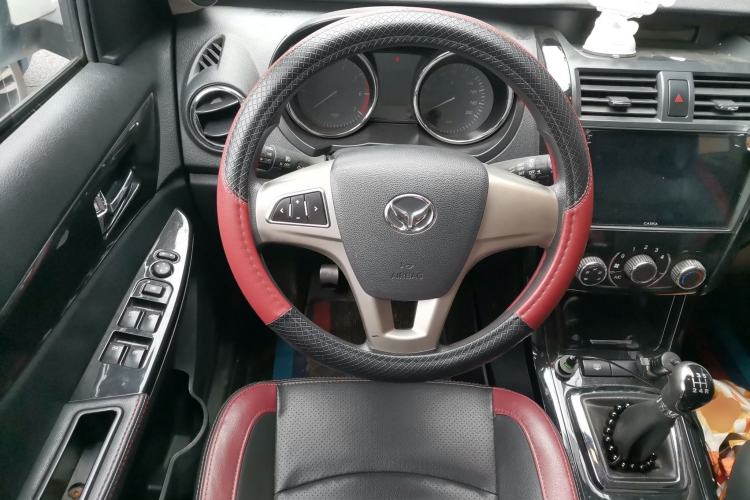 Used HYOSOW S3 2016 1.5L Manual Comfort Version China V Steering Wheel