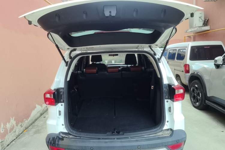 Used HYOSOW S3 2016 S3L 1.5L Manual Premium Edition Trunk