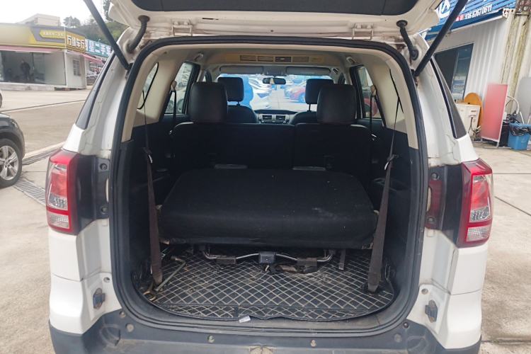 Used HYOSOW S3 2016 1.5L Manual Comfort Version China IV Emission Standard Trunk