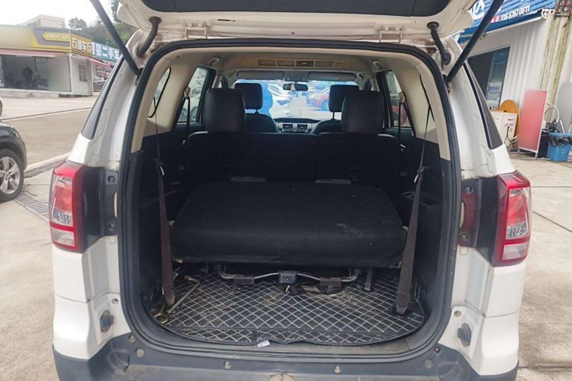 Used HYOSOW S3 2016 1.5L Manual Comfort Version China IV Emission Standard Trunk