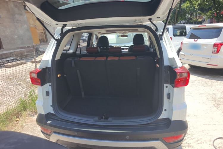 Used HYOSOW S3 2016 S3L 1.5L Manual Premium Edition Trunk