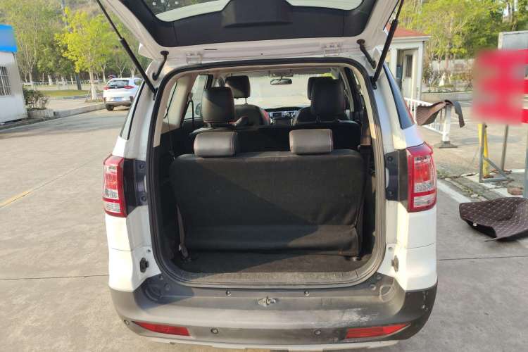 Used HYOSOW S3 2016 1.5L Manual Luxury Edition China IV Emission Standard Trunk
