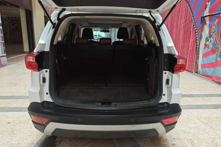Used HYOSOW S3 2016 S3L 1.5L Manual Prestige Edition Trunk