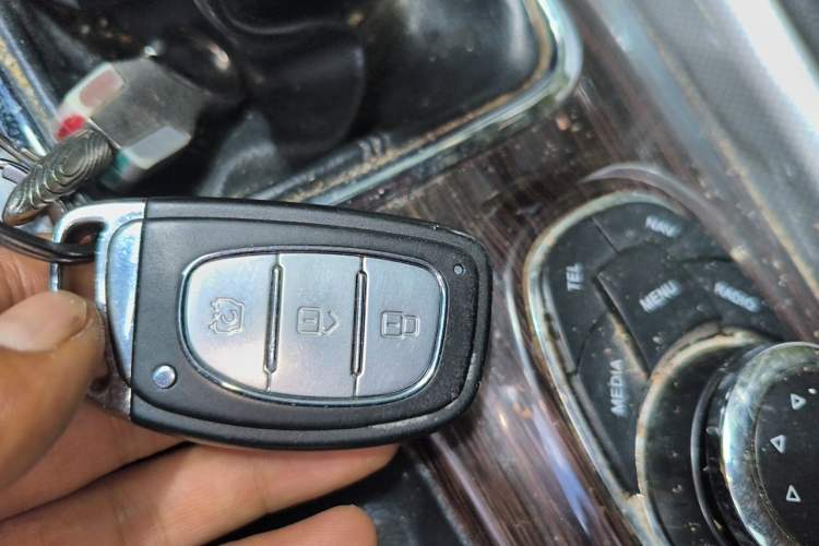 Used HYOSOW S3 2016 S3L 1.5L Manual Prestige Edition Vehicle Key