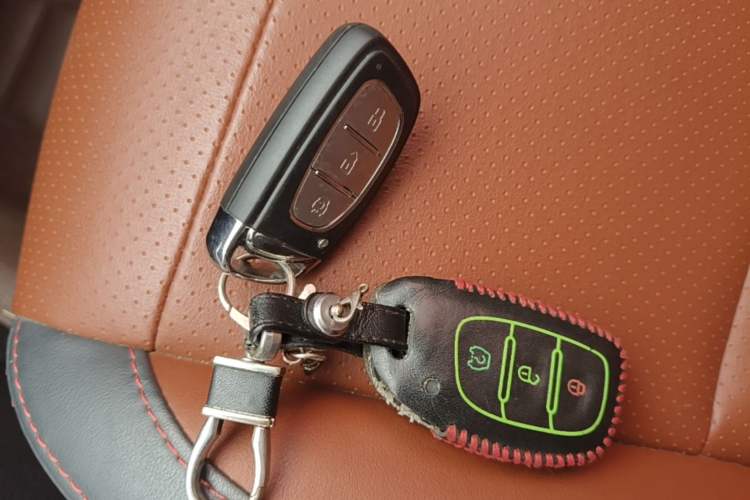 Used HYOSOW S3 2016 S3L 1.5L Manual Prestige Edition Vehicle Key