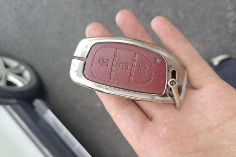 Used HYOSOW S3 2016 S3L 1.5L Manual Prestige Edition Vehicle Key