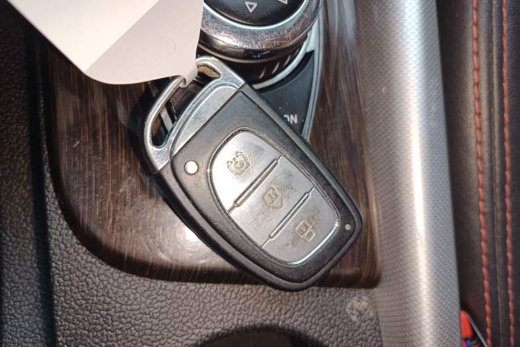 Used HYOSOW S3 2016 S3L 1.5L Manual Prestige Edition Vehicle Key