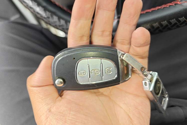 Used HYOSOW S3 2016 S3L 1.5L Manual Premium Edition Vehicle Key