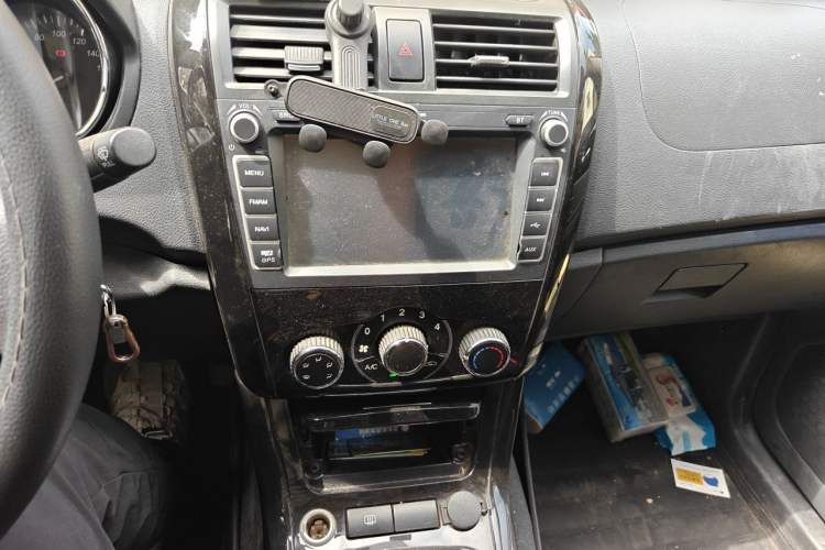 Used HYOSOW S3 2016 1.5L Manual Comfort Version China IV Emission Standard Audio And AC Panel