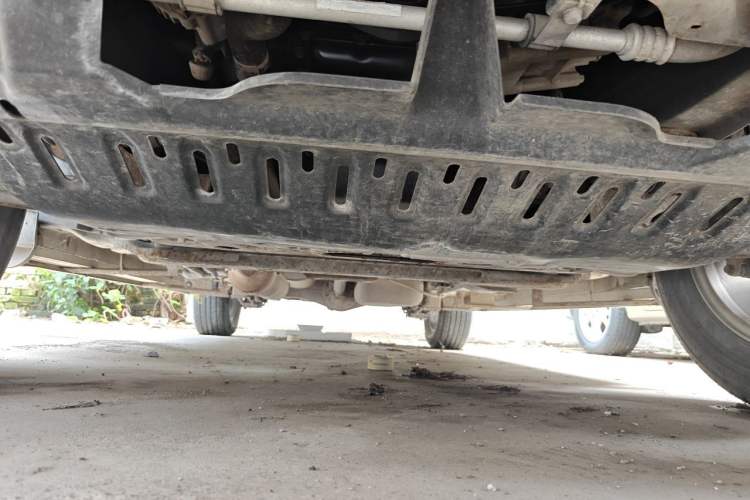 Used HYOSOW S3 2016 1.5L Manual Comfort Version China IV Emission Standard Chassis Front