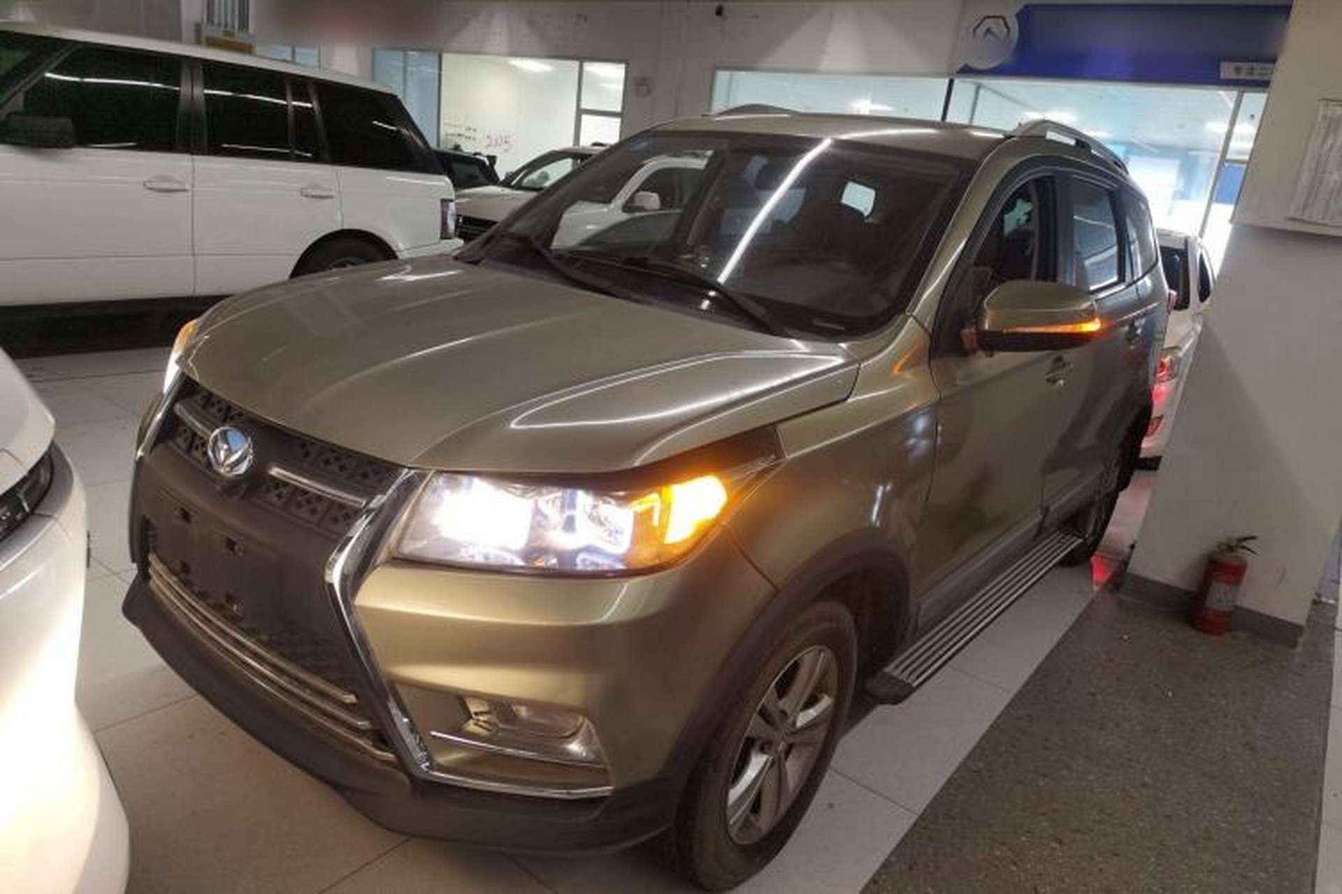 Used HYOSOW S3 2016 S3L 1.5L Manual Prestige Edition Front Left 45 Deg