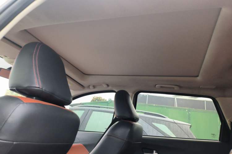 Used HYOSOW S3 2016 S3L 1.5L Manual Prestige Edition Headliner