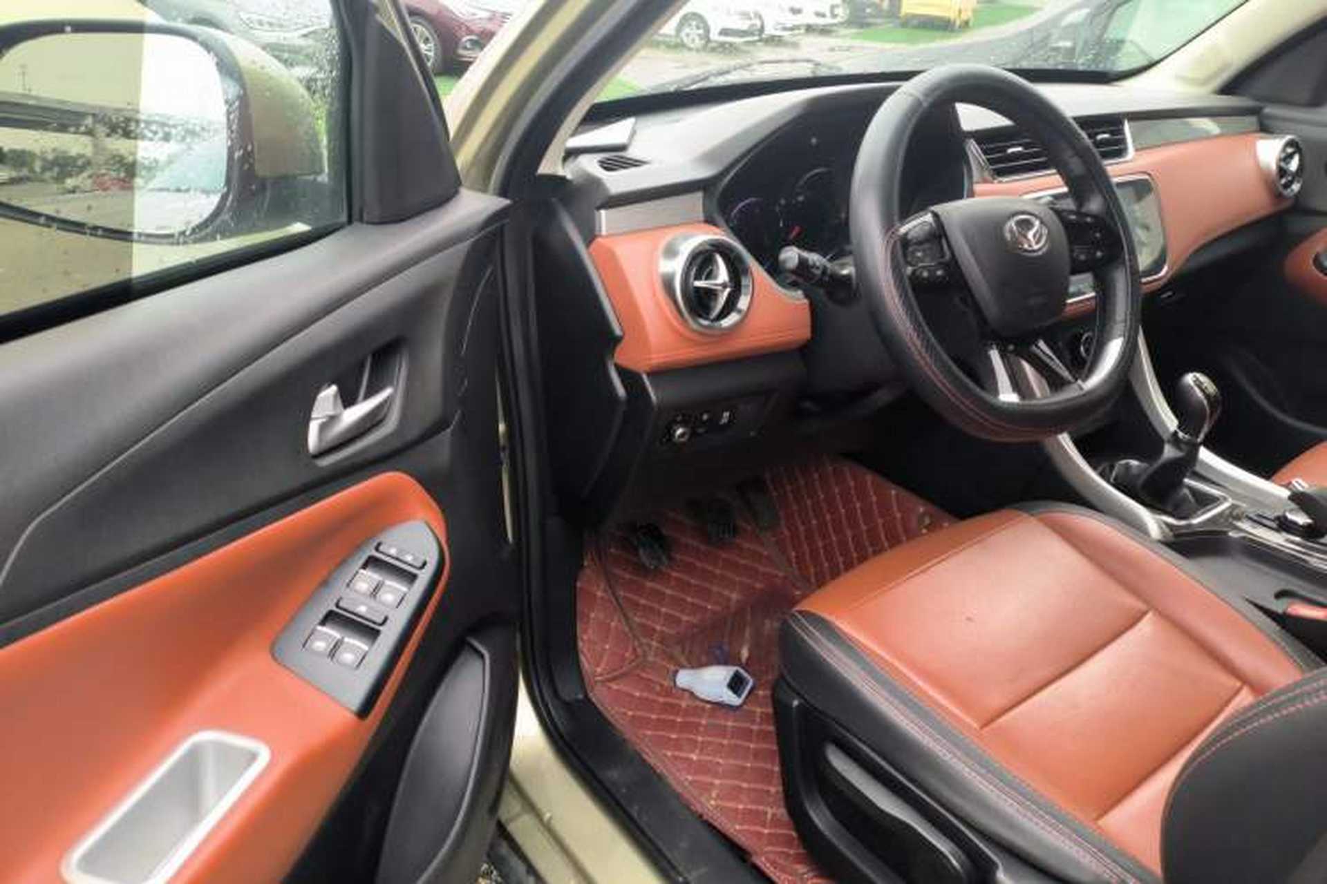 Used HYOSOW S3 2016 S3L 1.5L Manual Prestige Edition Interior 3