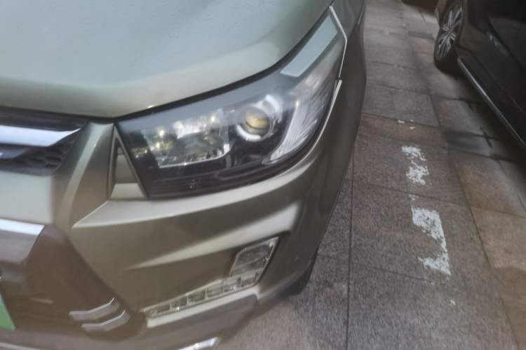 Used HYOSOW S3 2016 1.5L Manual Luxury Edition China IV Emission Standard Left Front Headlight