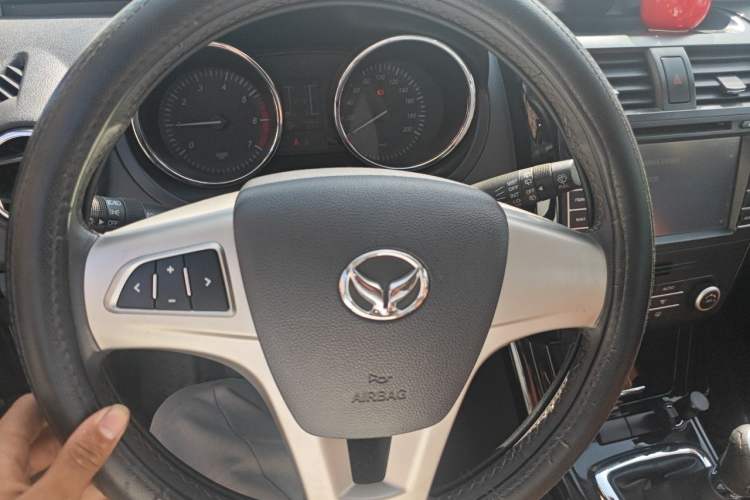 Used HYOSOW S3 2016 1.5L Manual Luxury Model China V Standard Steering Wheel