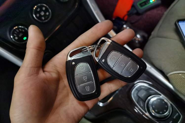 Used HYOSOW S3 2016 S3L 1.5L Manual Prestige Edition Vehicle Key