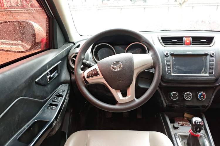 Used HYOSOW S3 2017 1.5L Manual Luxury Model Steering Wheel