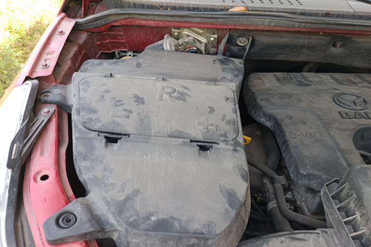 Used HYOSOW S3 2017 1.5L Manual Luxury Model Engine Bay Right