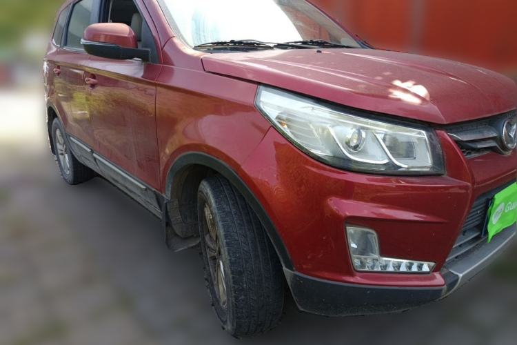Used HYOSOW S3 2017 1.5L Manual Luxury Model Front Right 45 Deg