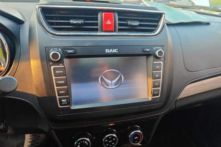 Used HYOSOW S3 2017 1.5L Manual Luxury Model Audio And AC Panel