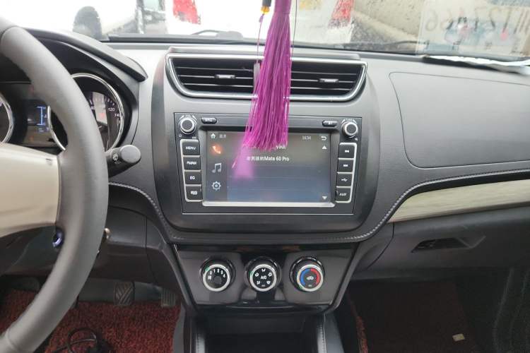 Used HYOSOW S3 2017 1.5L Manual Luxury Model Audio And AC Panel