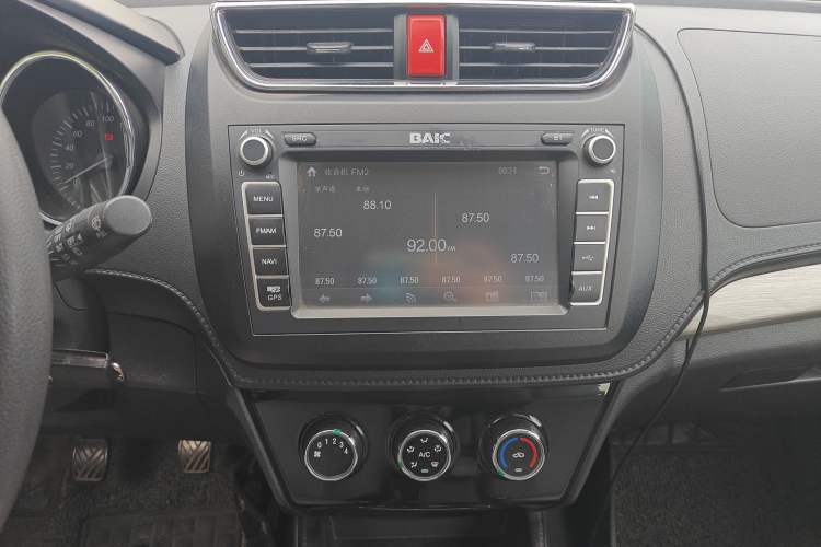 Used HYOSOW S3 2017 1.5L Manual Luxury Model Audio And AC Panel
