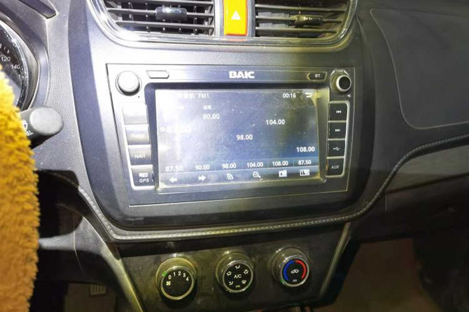Used HYOSOW S3 2017 1.5L Manual Luxury Model Audio And AC Panel