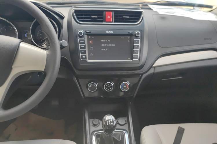 Used HYOSOW S3 2017 1.5L Manual Luxury Model Audio And AC Panel