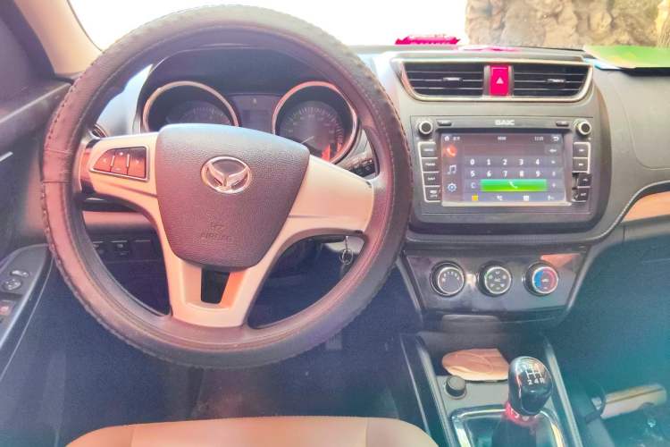 Used HYOSOW S3 2017 1.5L Manual Luxury Model Center Console